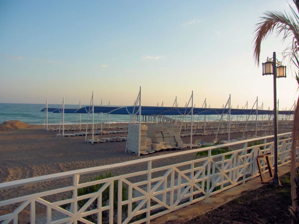 Strand am Abend Seaden Sea Planet Resort & Spa