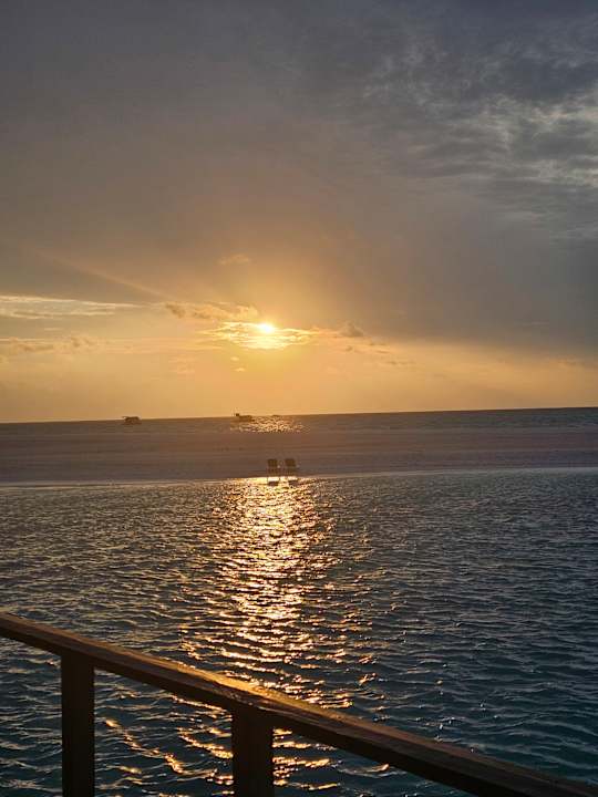 Strand Meeru Maldives Resort Island