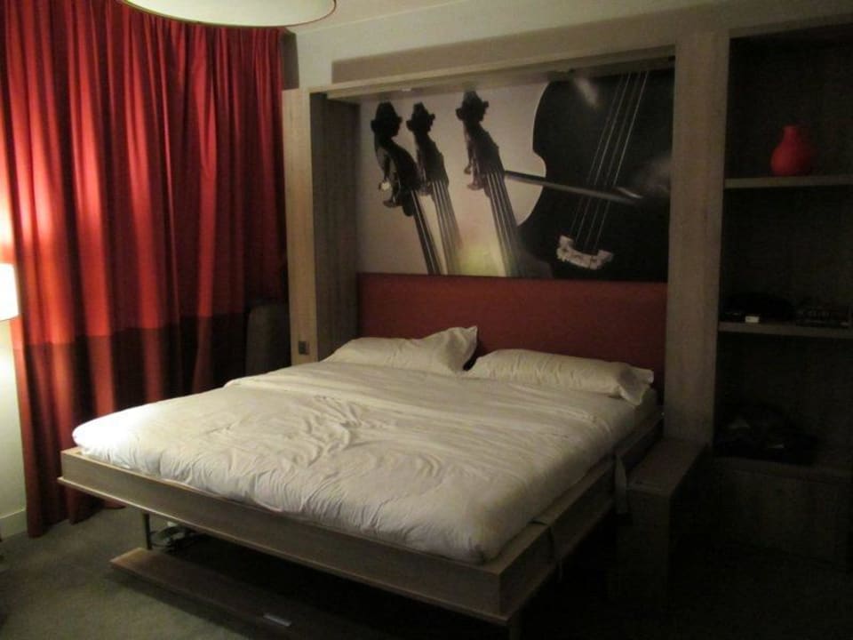 Klappbett ausgeklappt Aparthotel Adagio Vienna City