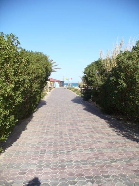 Le chemin d'accès à la plage TUI MAGIC LIFE Penelope Beach