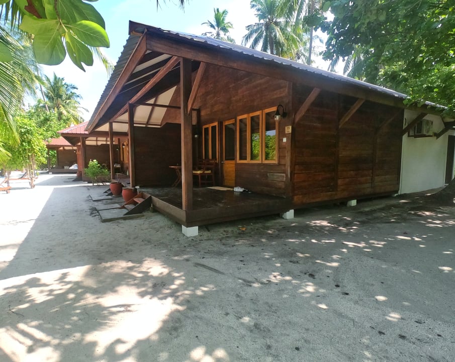 Zimmer Filitheyo Island Resort