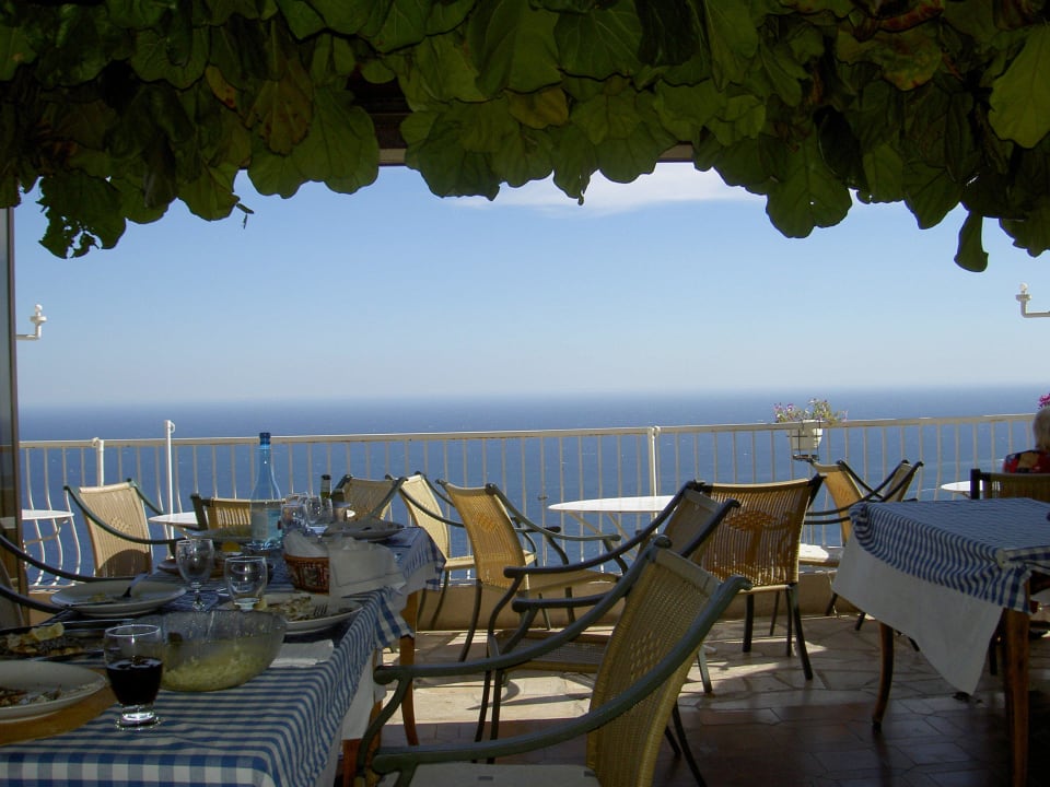Terrasse zum Meer Hotel Bella Vista