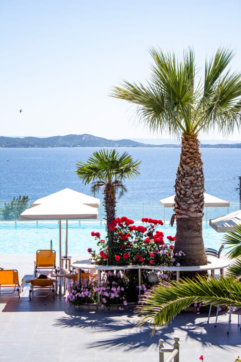 Ausblick Akrathos Beach Hotel