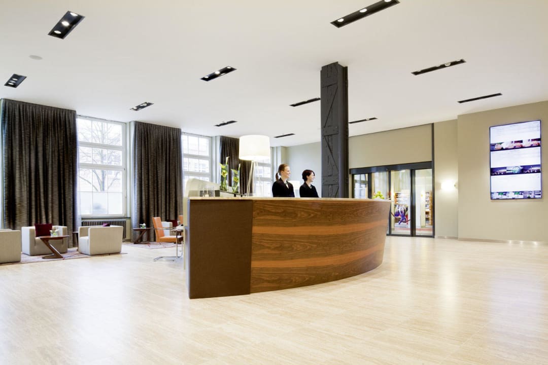 Unsere neue Hotelobby (2) Mövenpick Hotel Berlin