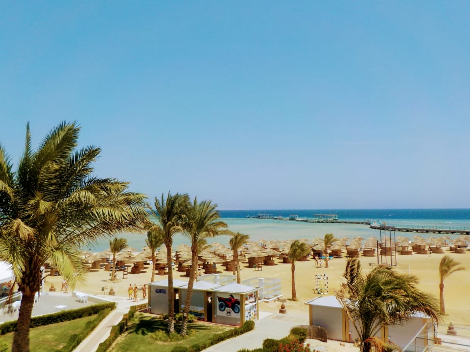 Strand Hotel Titanic Palace