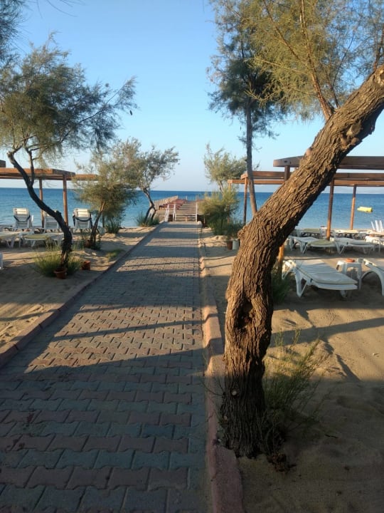 Strand Grand Hotel Temizel