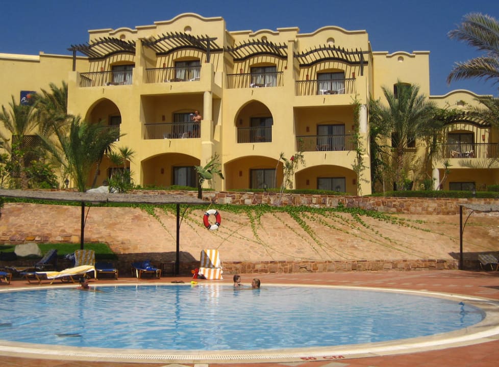 Solaya, Pool Jaz Solaya