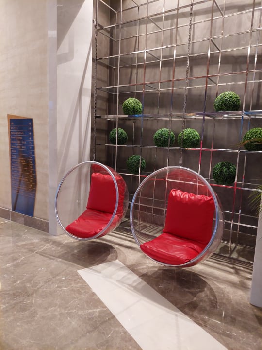 Lobby Acanthus Cennet Barut Collection