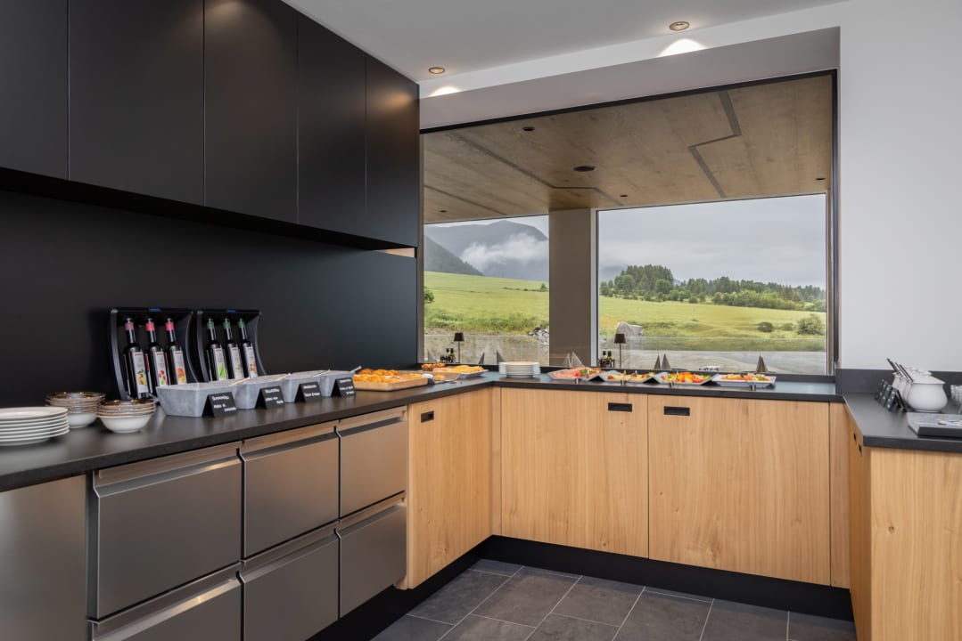 Gastro Gasthof Alpenrose am Reschenpass