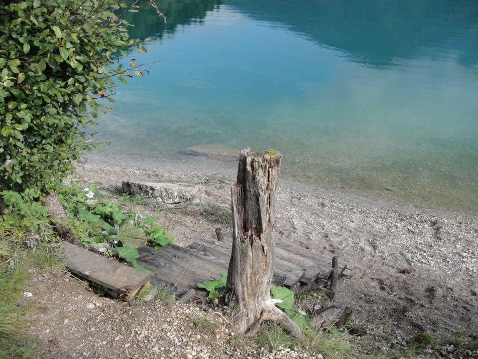 Einstieg zum See Hotel Casa Emilio