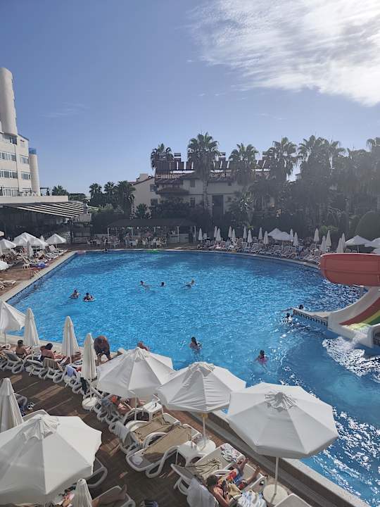 Pool Narcia Resort Side