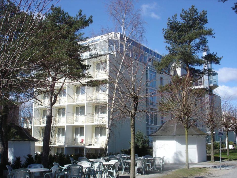 Außenansicht vom Hotel II Rugard Thermal Strandhotel