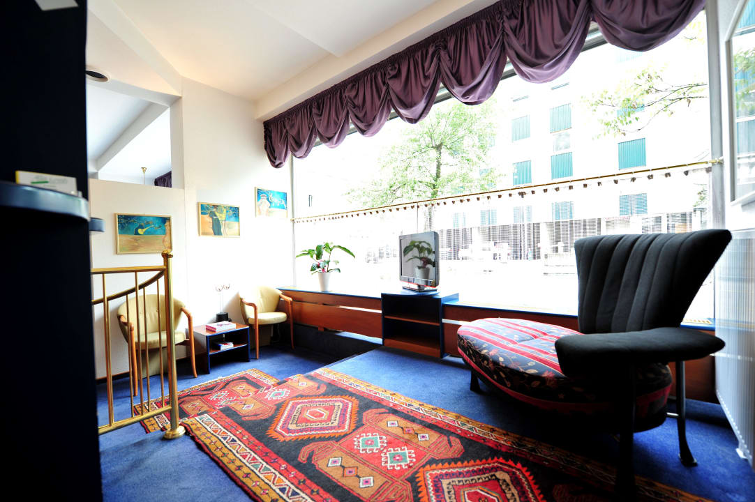 Lobby Pension Alla Lenz