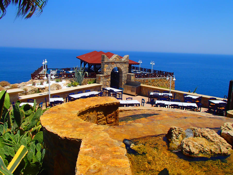 Widok z restauracji Hotel Kalithea Horizon Royal