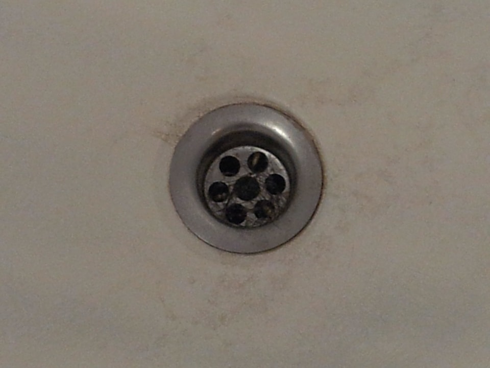 Dusche nachdem das Zimmer geputzt worden war Arkona Strandhotel