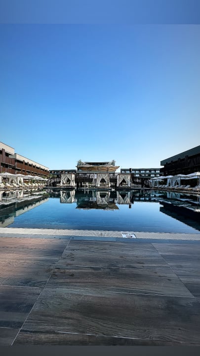 Pool Jacaranda Luxury Resort