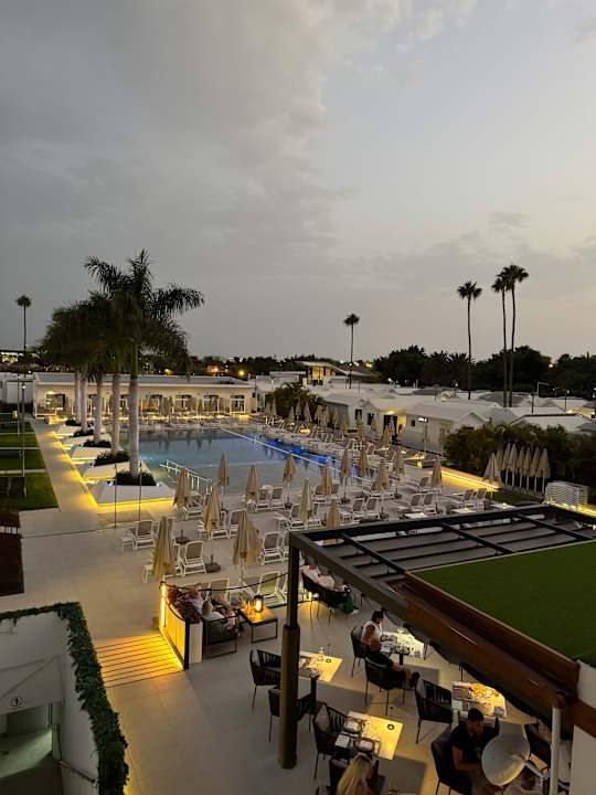 Pool Club Maspalomas Suites & SPA