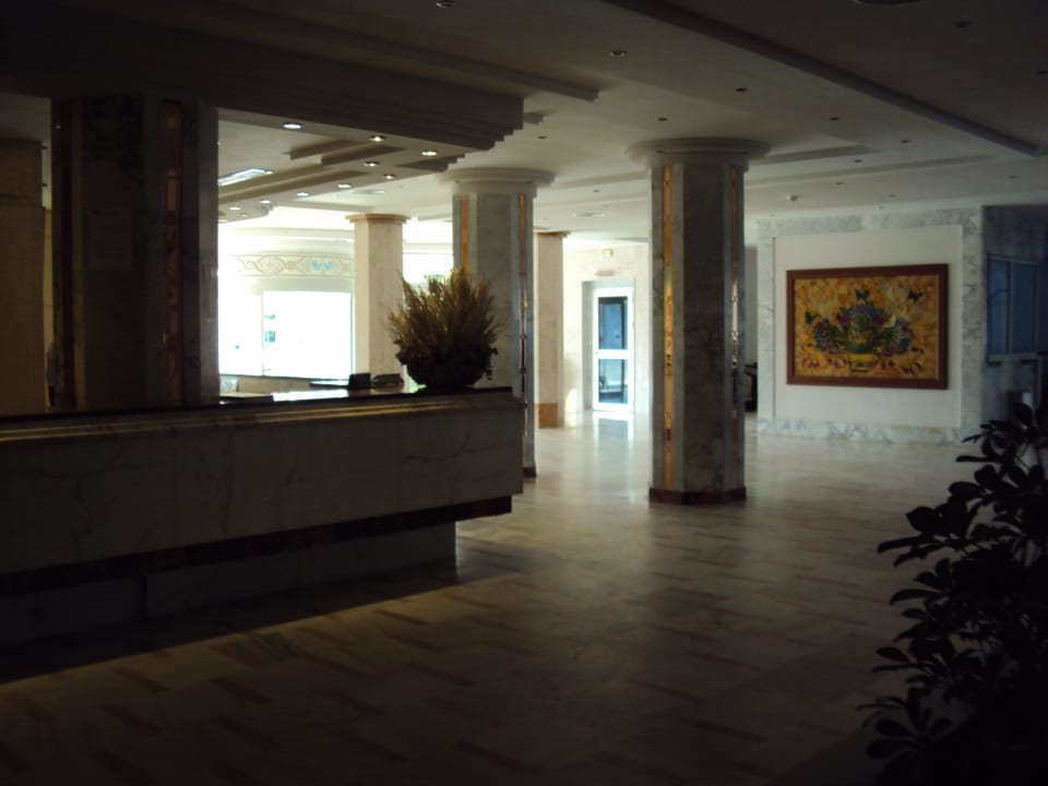 Lobby Hotel Les Colombes