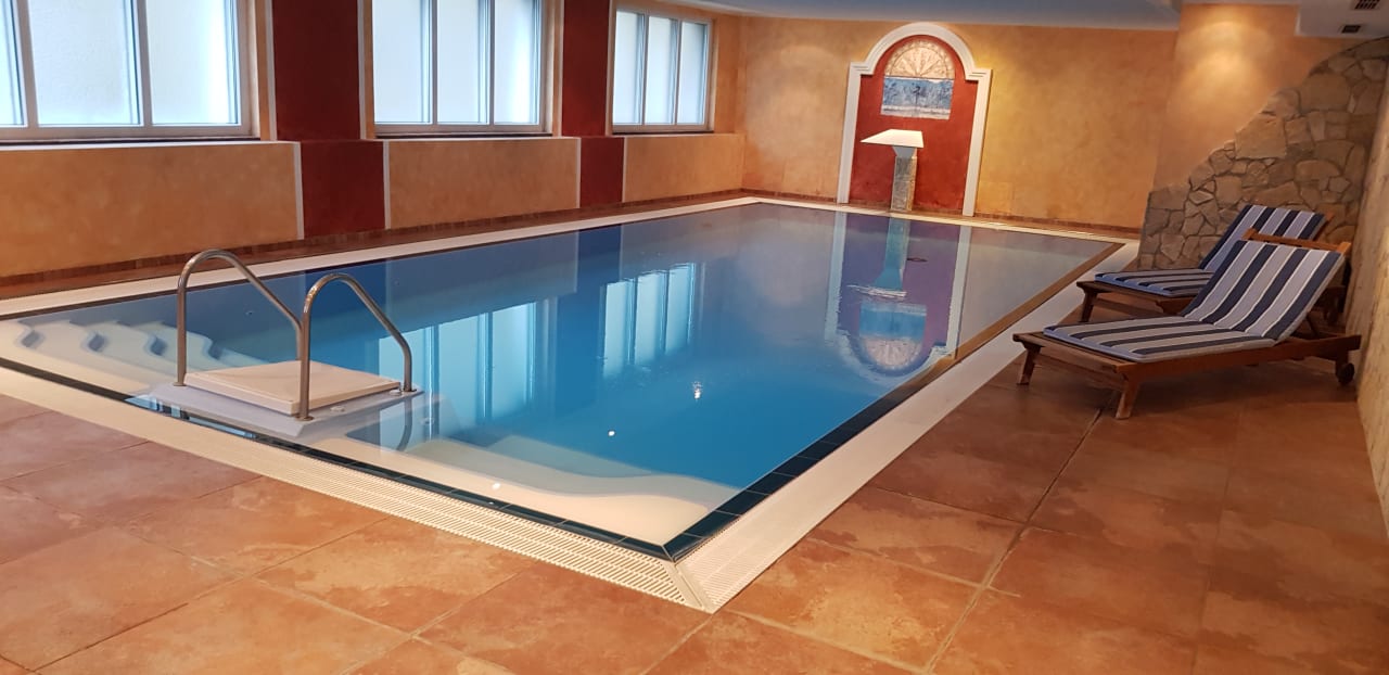 Pool Bellevue Rheinhotel