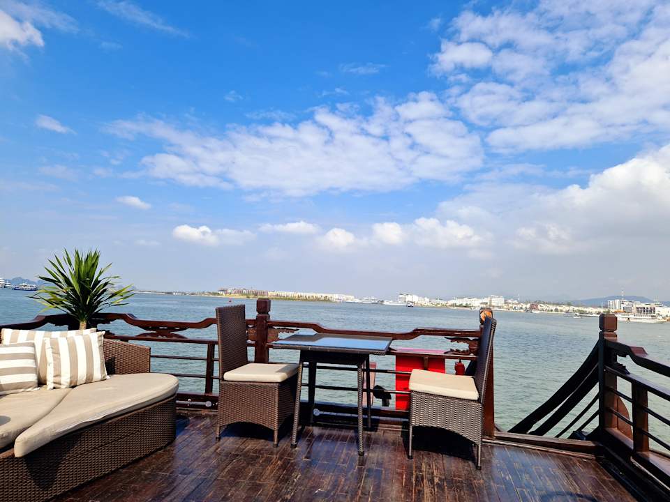 Ausblick Bhaya Legend Cruises