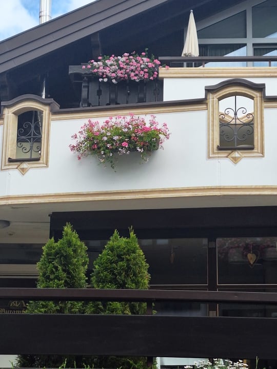 Außenansicht Parkhotel Burgmühle