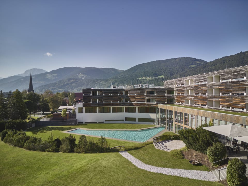 Außenansicht Falkensteiner Hotel & Spa Carinzia