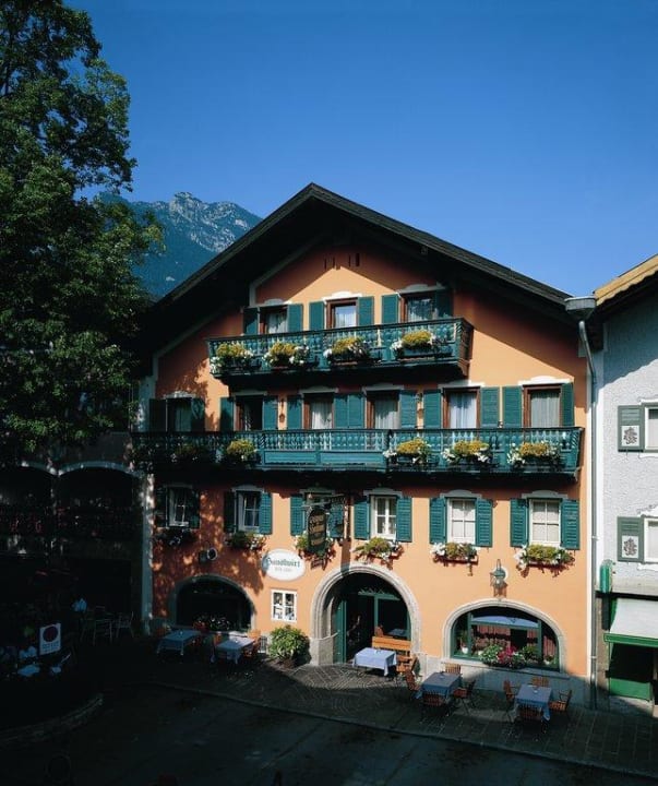 Frontansicht Gasthof Hauslwirt