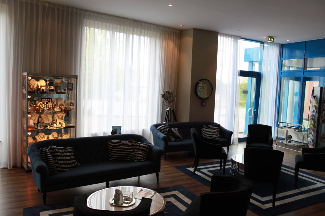 Lobby Hotel Wyndham Garden Wismar