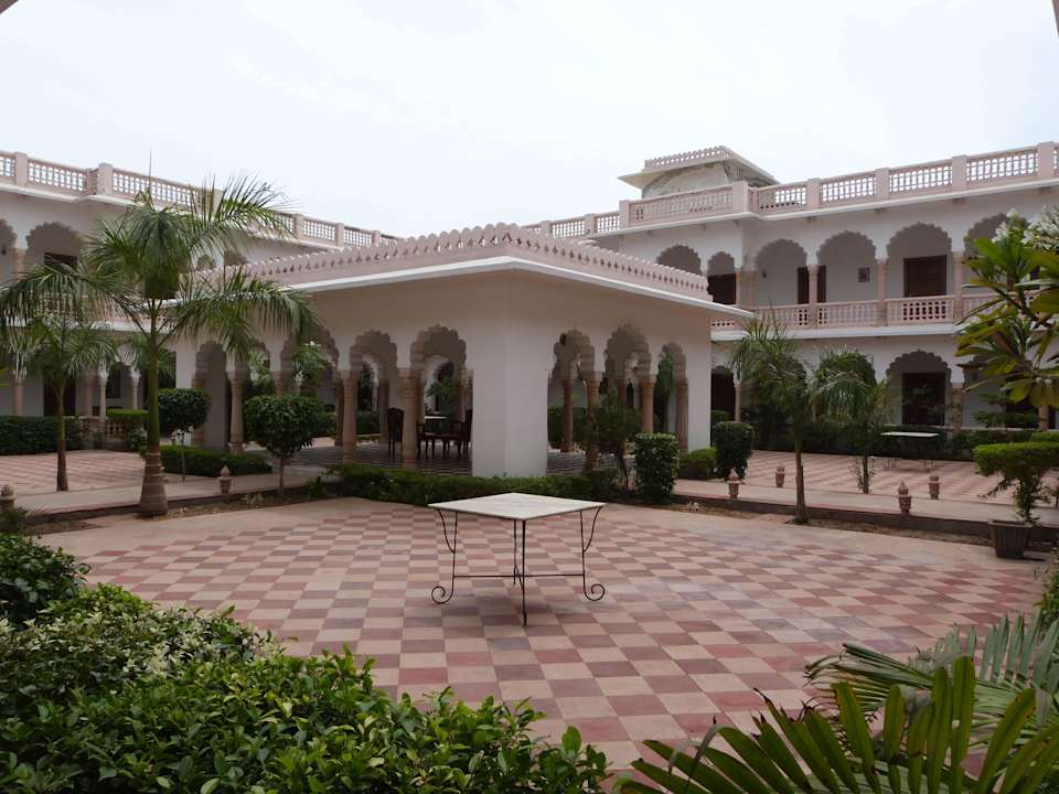 Eine ansprechende Anlage Hotel Surya Vilas Palace