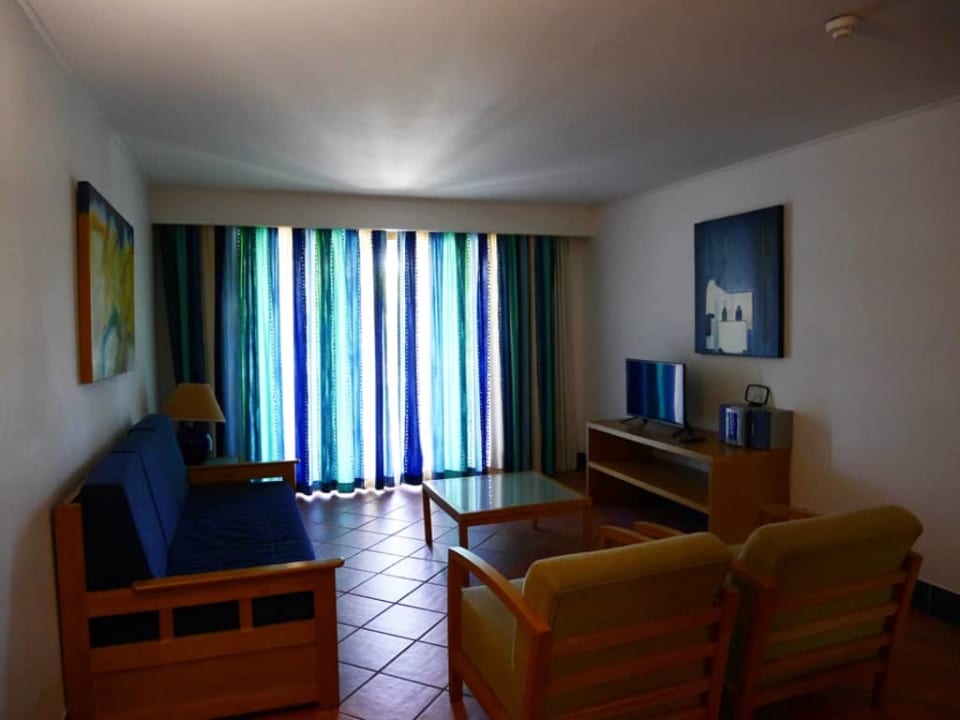 Salon The Patio Suite Hotel