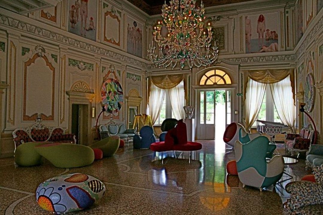 Hotelhalle Byblos Art Hotel Villa Amista