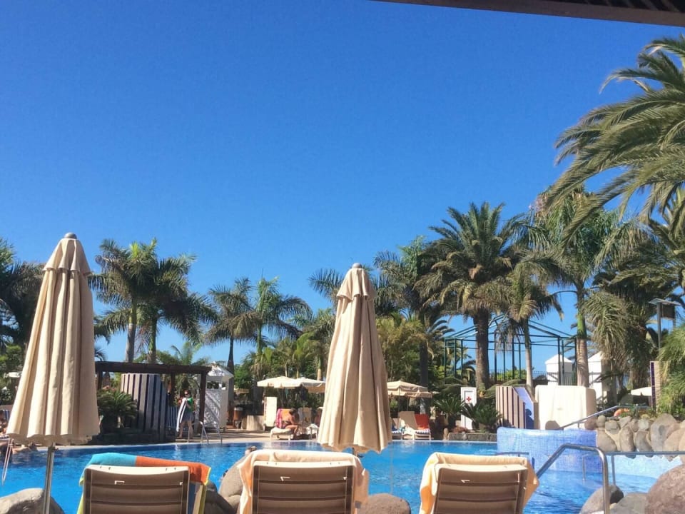 Ein Teil des Pools  Hotel Riu Palace Maspalomas Adults Only