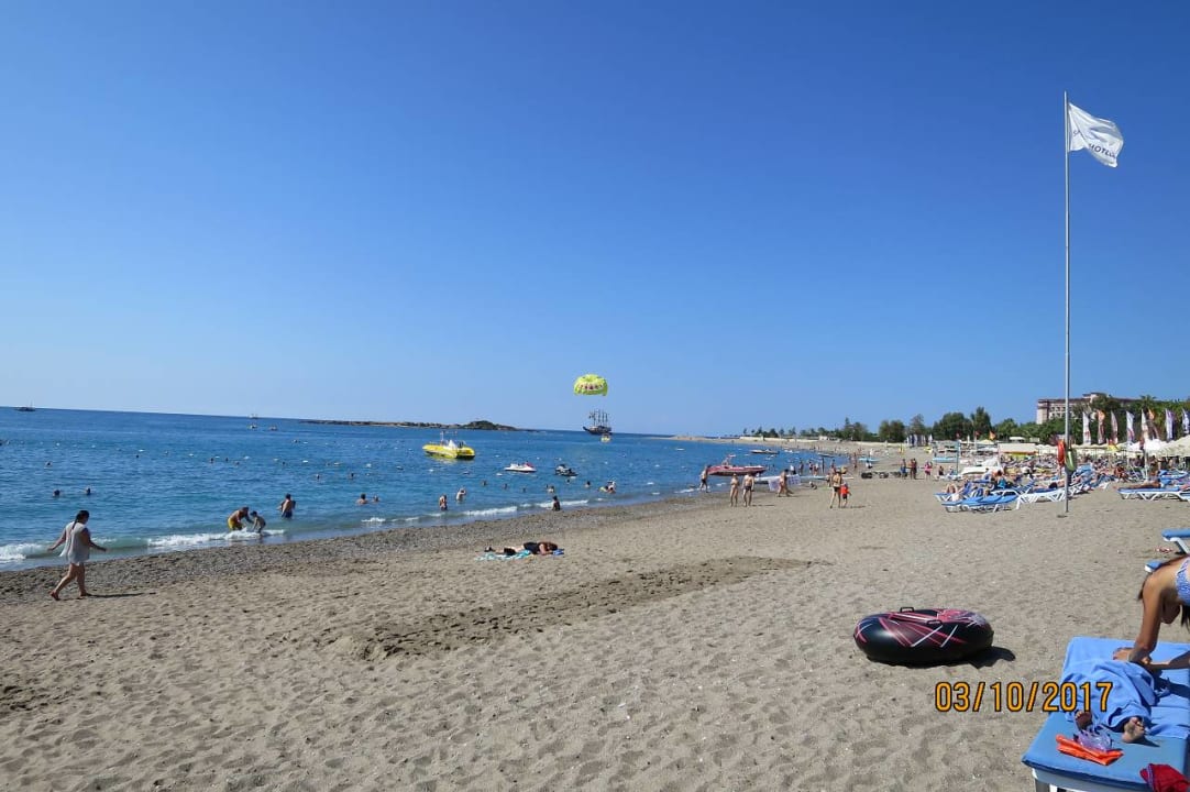 Strand Saphir Resort & Spa