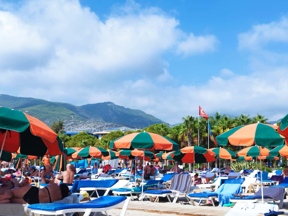 Strand Riviera Hotel & Spa