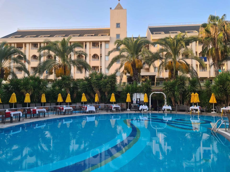 Pool Calimera Hane Garden