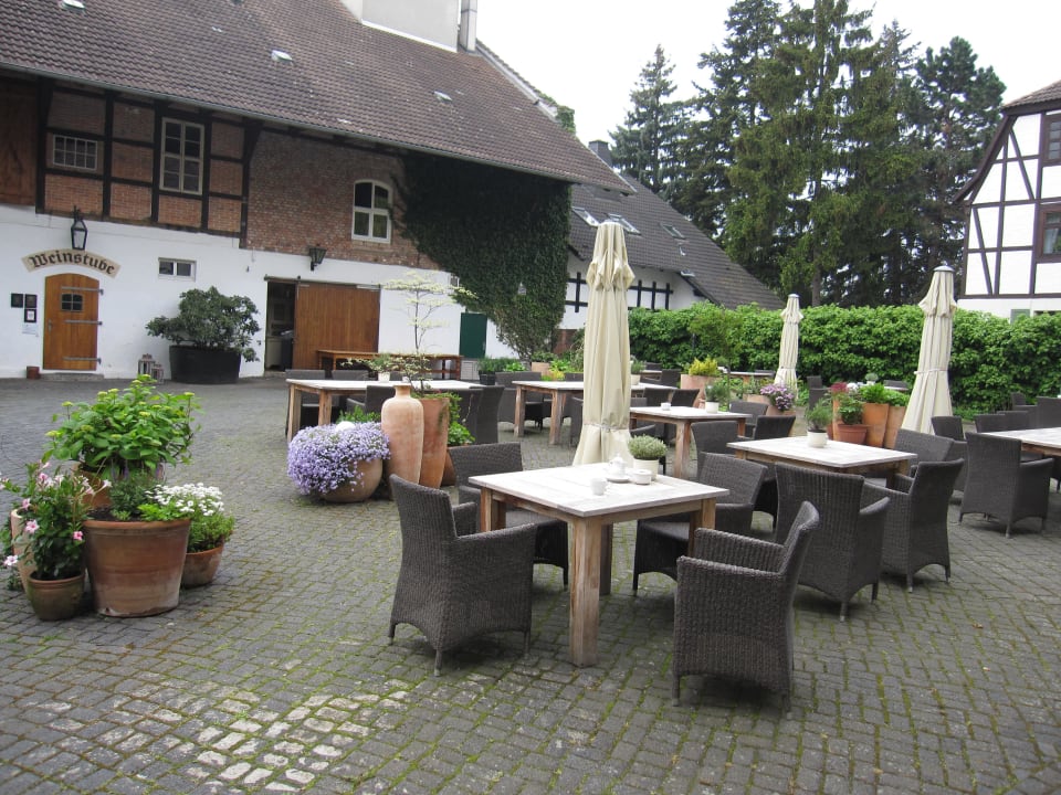 Innenhof Romantik Hotel Am Brühl