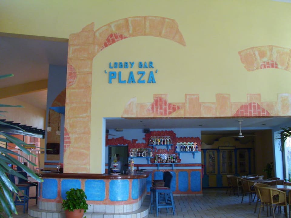 Bar in der Lobby Hotel Roc Barlovento