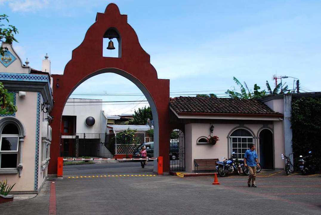 Hoteleinfahrt Hotel Casa Conde