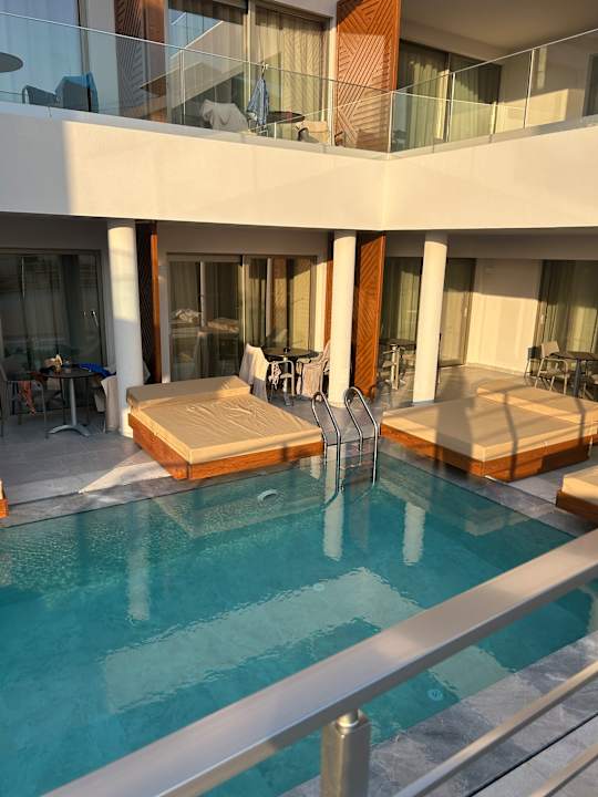 Pool Enorme Santanna Island