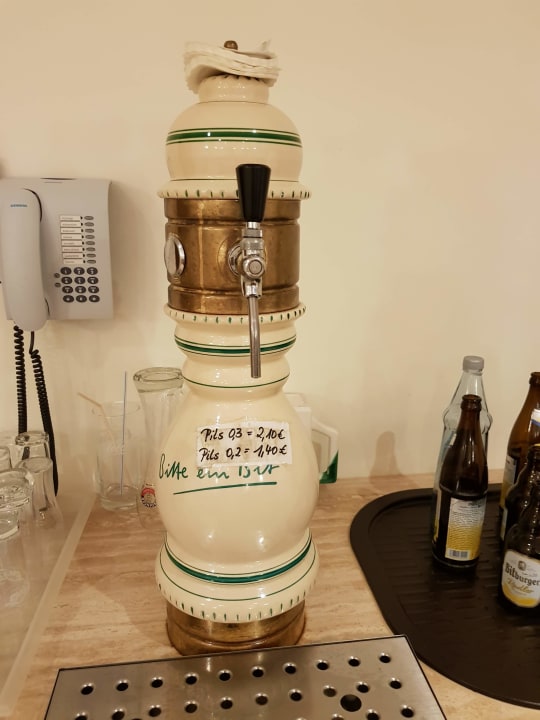 Die Selbstbedienungsbar, Bier zum Selberzapfen Aktivhotel Alter Kaiser