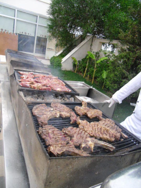 Hmmm was für uns Männer Saturn Palace Resort Hotel