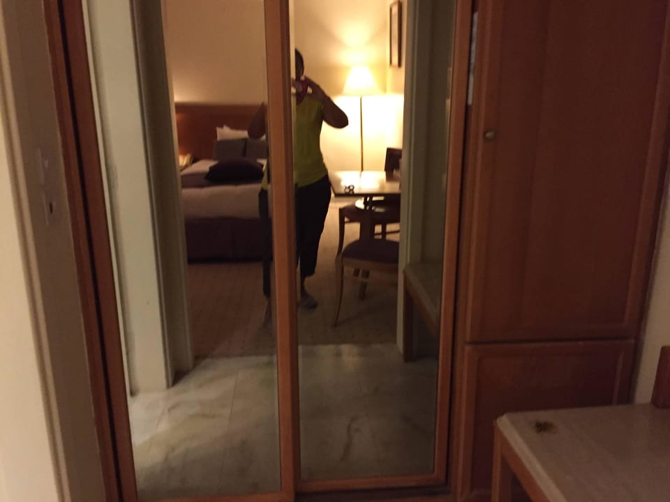 Schrank Petra Guest House Hotel