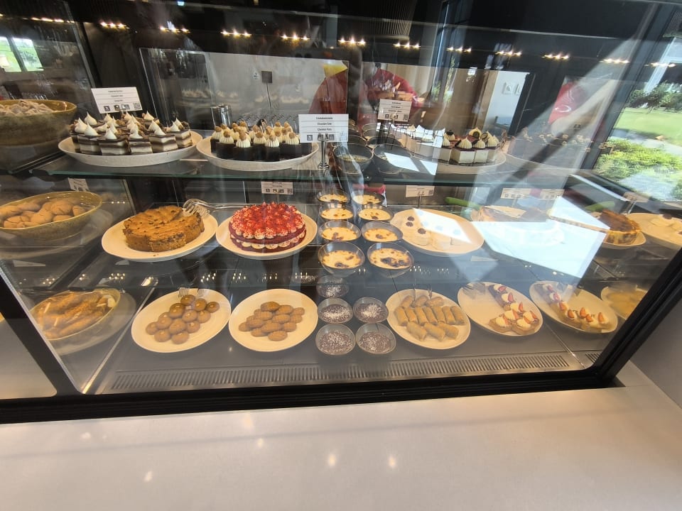 Gastro Jacaranda Luxury Resort