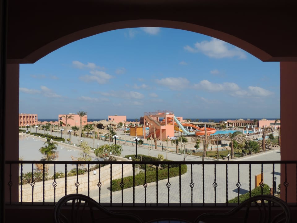 Blick aus Zimmer 10B01 Three Corners Happy Life Beach Resort