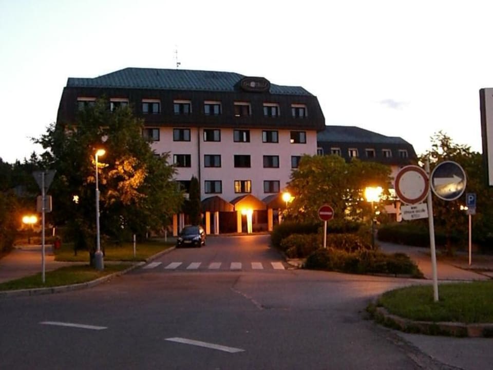 das Hotel Globus / Außenansicht Hotel Globus