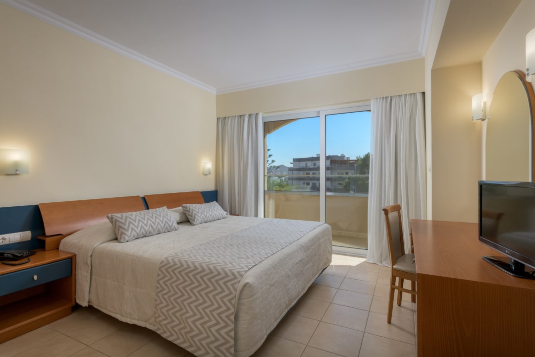 Zimmer Sun Beach Resort
