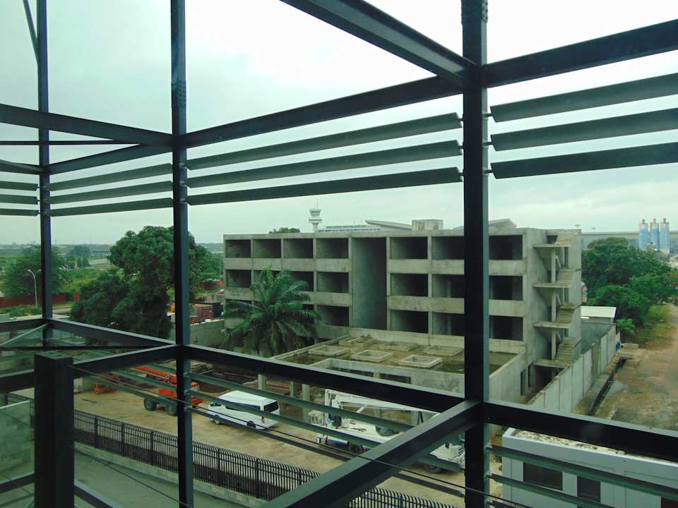 Ausblick Legend Hotel Lagos Airport, Curio Collection By Hilton