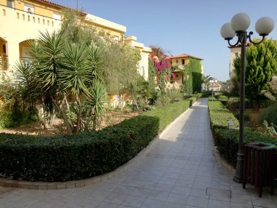 Gartenanlage Vantaris Luxury Beach Resort