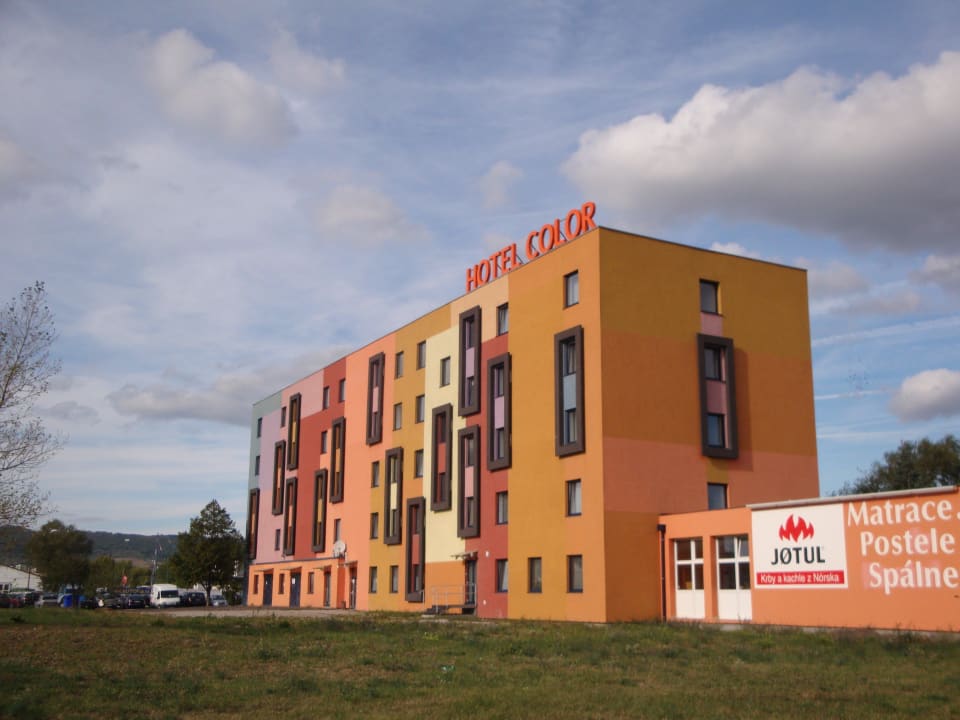 Totalaufnahme Hotel Color