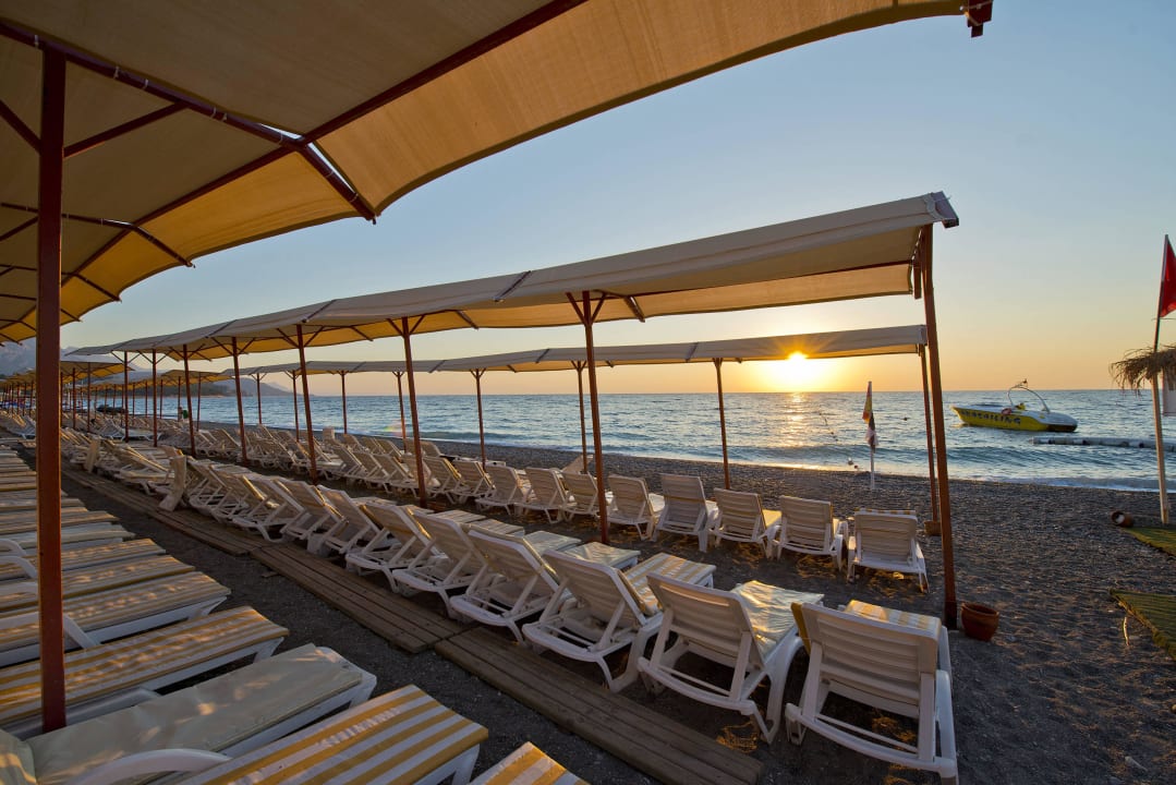 Beach Armas Gül Beach